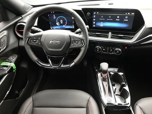 New 2026 Chevrolet Trax RS w/ Driver Confidence Package FWD image 25