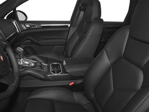Used 2014 Porsche Cayenne S image 8