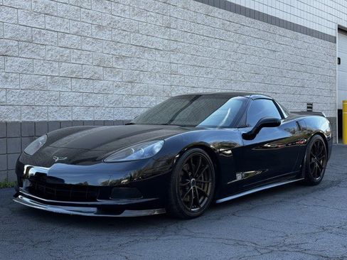 Used 2006 Chevrolet Corvette Coupe w/ Performance Package image 1