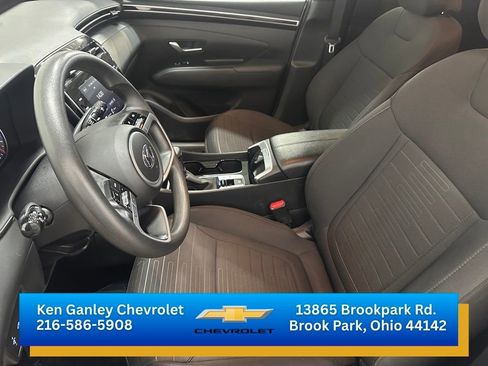 Used 2024 Hyundai Santa Cruz SE AWD/4WD image 9