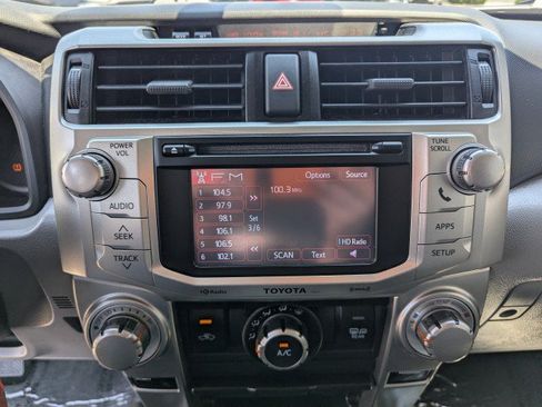 Used 2012 Toyota 4Runner SR5 w/ Premium Pkg w/3rd Row Seat AWD/4WD image 18