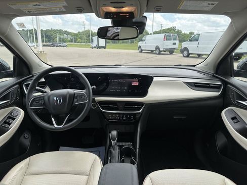 Used 2024 Buick Encore GX Avenir w/ Avenir Convenience Package AWD/4WD image 18