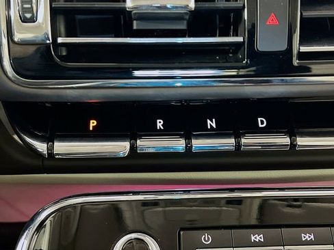 Used 2020 Lincoln Navigator Black Label w/ Cargo Convenience Package image 23