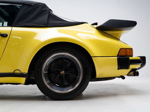 Used 1988 Porsche 911 Carrera RWD image 59