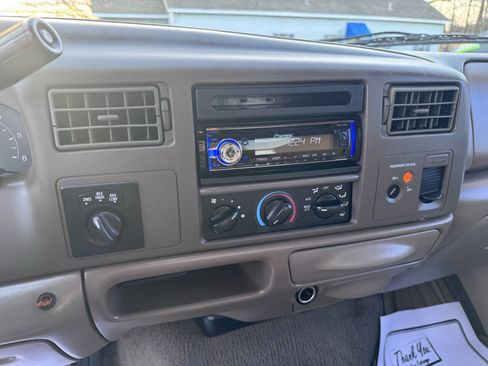 Used 2000 Ford F250 XLT image 37