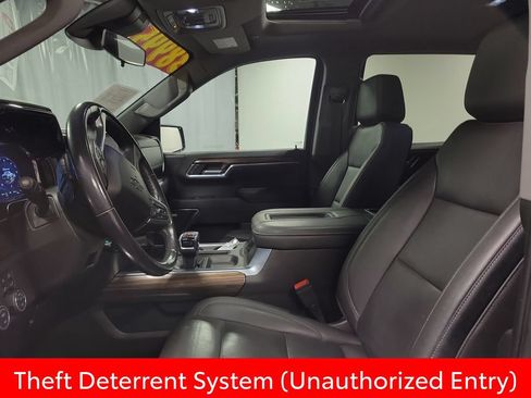 Used 2022 Chevrolet Silverado 1500 LT Trail Boss w/ LT Trail Boss Premium Package AWD/4WD image 18