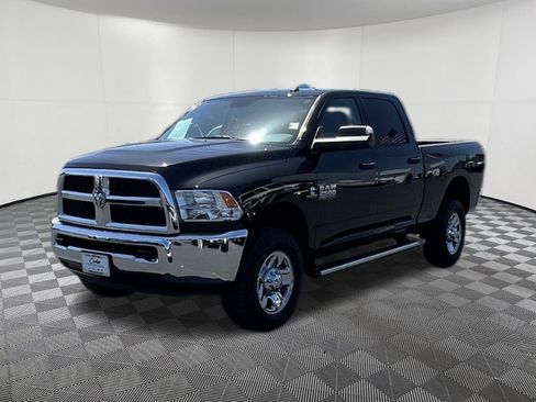 Used 2018 RAM 2500 Tradesman w/ Chrome Appearance Group AWD/4WD image 3