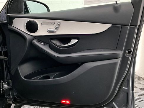 Certified 2022 Mercedes-Benz GLC 300 image 24