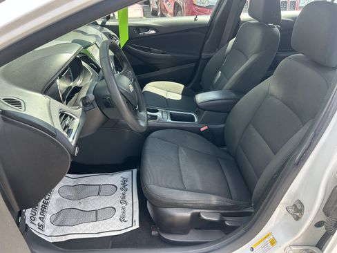 Used 2016 Chevrolet Cruze LT FWD image 14