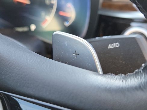 Used 2019 BMW 540i xDrive w/ Executive Package image 21