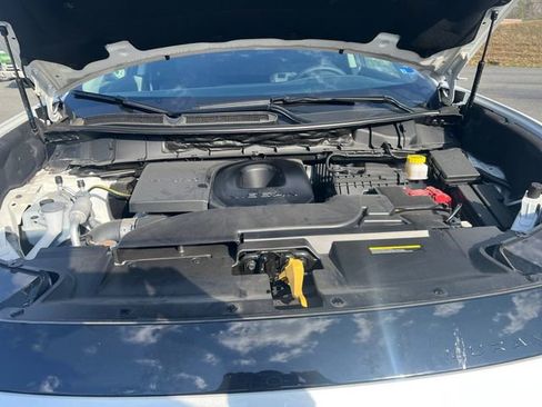 Used 2025 Nissan Murano SV image 20