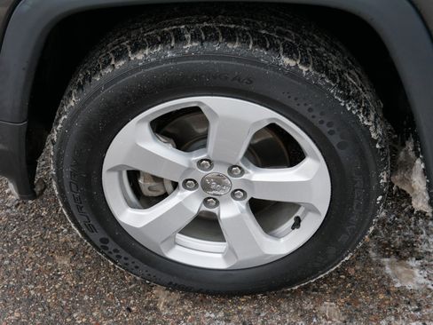 Used 2020 Jeep Compass Latitude w/ Cold Weather Group image 15