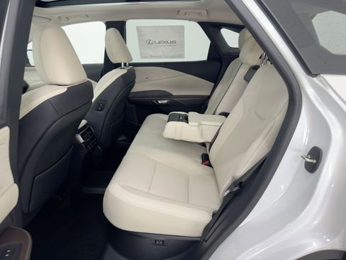 New 2026 Lexus RX 450h AWD image 12