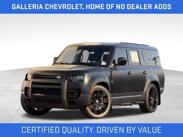 Used 2023 Land Rover Defender 130 SE AWD/4WD image 2