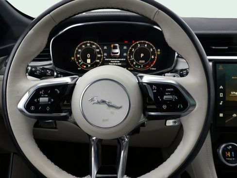 Used 2025 Jaguar F-PACE R-Dynamic S image 24