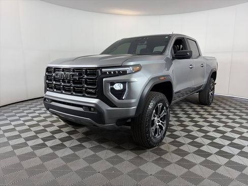 Certified 2024 GMC Canyon AT4 w/ AT4 Premium Package AWD/4WD image 2