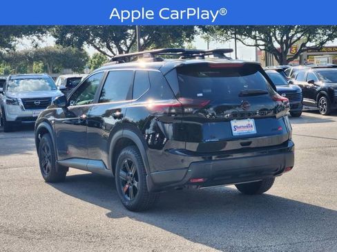 Certified 2025 Nissan Rogue SV image 4