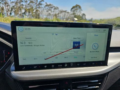 New 2025 Ford Escape SE w/ Class II Trailer Tow Package image 14