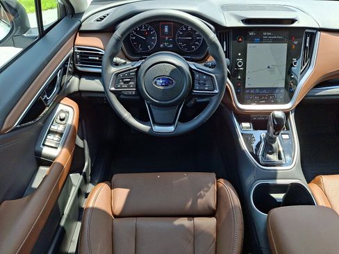 Certified 2025 Subaru Outback Touring XT AWD/4WD image 11