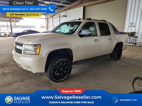 Used 2011 Chevrolet Avalanche LTZ RWD image 1