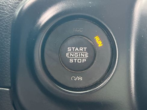 Used 2022 Jeep Wrangler Unlimited Sport image 21