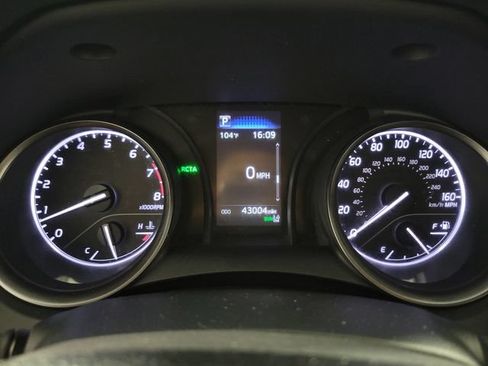 Used 2023 Toyota Camry SE w/ Convenience Package FWD image 20