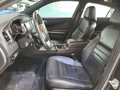 Used 2013 Dodge Charger SXT Plus image 8