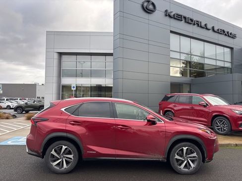 Used 2018 Lexus NX 300h AWD w/ Premium Package image 2
