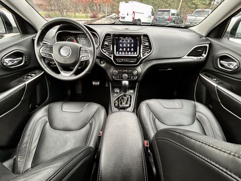Used 2019 Jeep Cherokee Limited AWD/4WD image 26