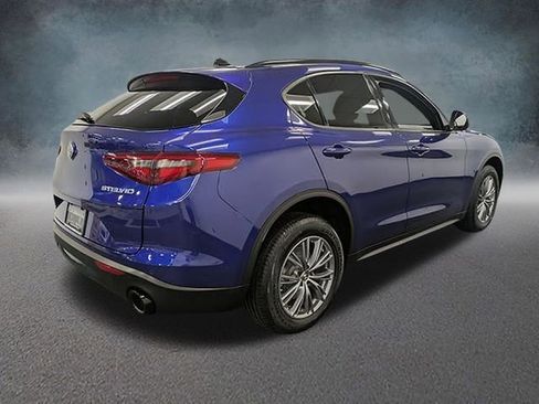 Used 2022 Alfa Romeo Stelvio Sprint image 4