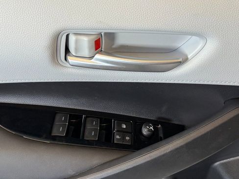 Used 2023 Toyota Corolla SE image 17