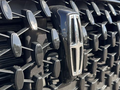 New 2025 Lincoln Corsair Reserve w/ Jet Appearance Package image 13