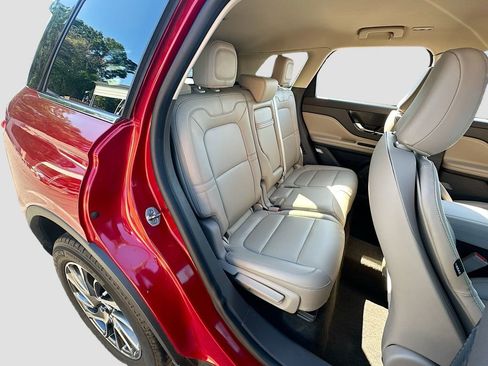 Used 2022 Lincoln Corsair FWD image 25