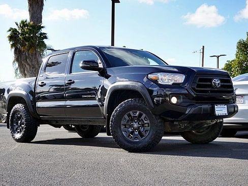 Used 2021 Toyota Tacoma SR5 w/ Trail Edition AWD/4WD image 2