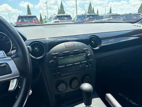 Used 2007 MAZDA MX-5 Miata Sport RWD image 3