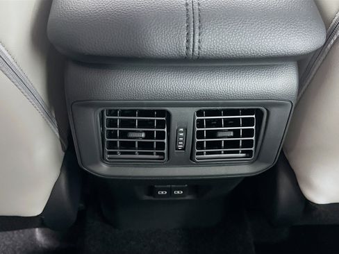 Used 2025 Toyota RAV4 Limited w/ Advanced Technology Package image 28