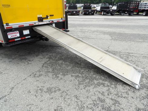 Used 2019 GMC Savana 3500 Extended w/ Driver Convenience Package image 31