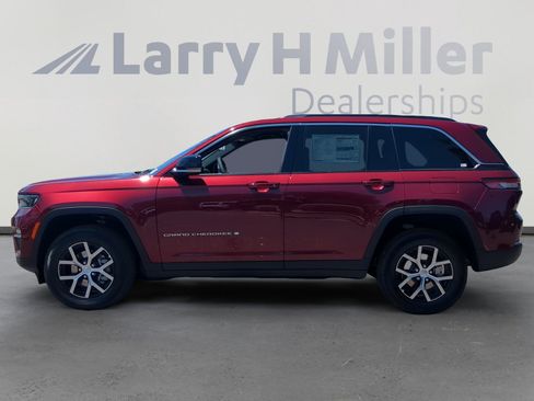 New 2025 Jeep Grand Cherokee Limited image 2