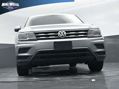 Used 2021 Volkswagen Tiguan SE image 18