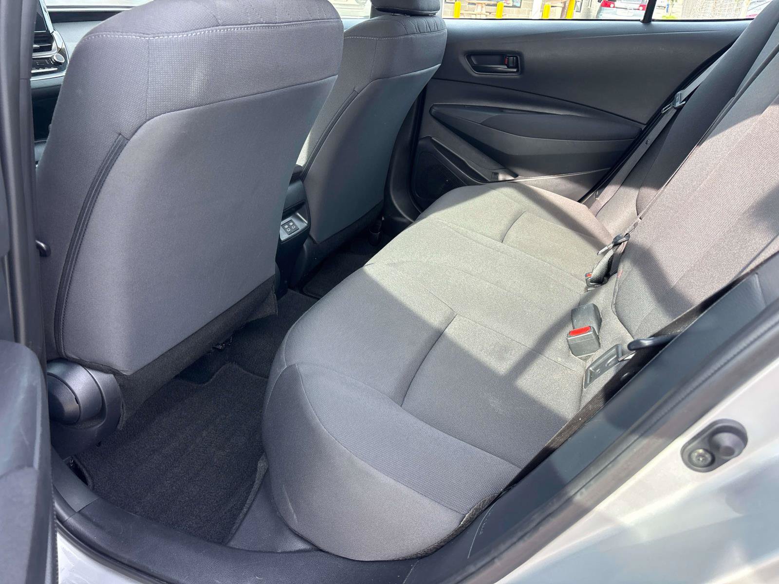 Used 2023 Toyota Corolla LE w/ Carpet Mat Package (TMS) FWD image 8