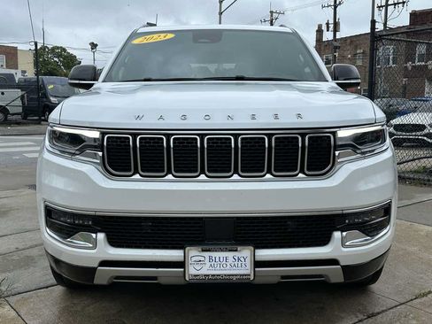 Used 2023 Jeep Wagoneer L Series II w/ Rear Seat Video Group 1 AWD/4WD image 2