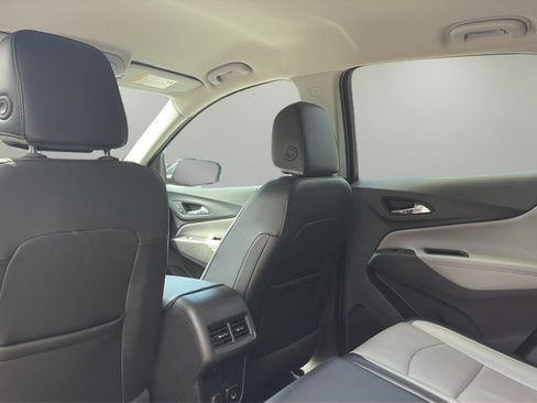Used 2018 Chevrolet Equinox Premier AWD/4WD image 18
