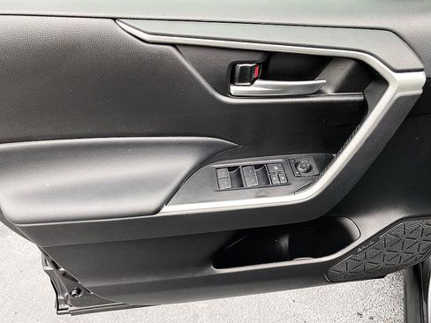 Certified 2023 Toyota RAV4 XLE w/ Convenience Package FWD image 9