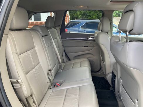 Used 2013 Jeep Grand Cherokee Laredo AWD/4WD image 21