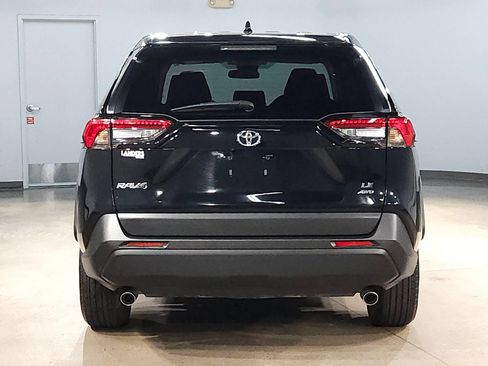 Used 2025 Toyota RAV4 LE AWD/4WD image 6