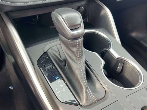 Used 2023 Toyota Highlander LE image 31