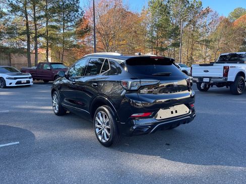 Used 2025 Buick Encore GX Avenir w/ Avenir Technology Package image 7
