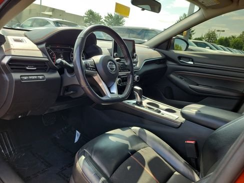 Used 2021 Nissan Altima 2.5 SR w/ SR Premium Package AWD/4WD image 19