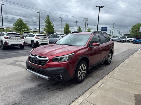 Used 2022 Subaru Outback Premium AWD/4WD image 7