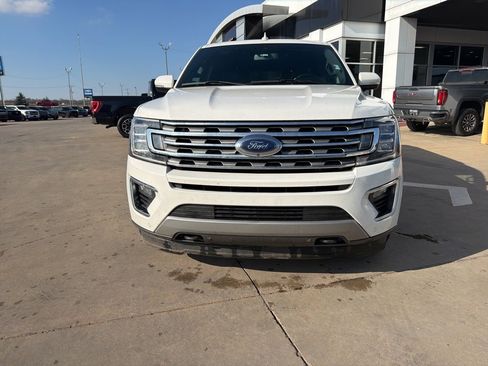 Used 2021 Ford Expedition Max Limited image 8